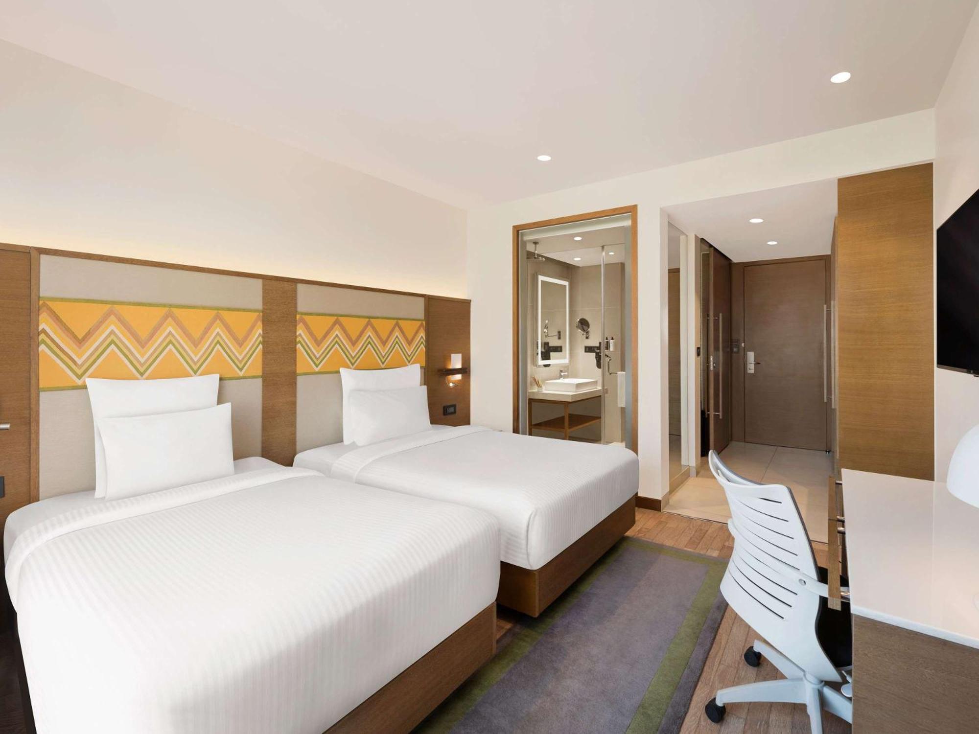 Novotel Guwahati Gs Road Kültér fotó